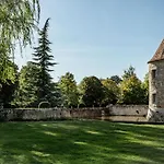 Отель Chateau De Вилье-ле-Майё