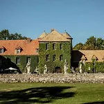 Chateau De Отель Вилье-ле-Майё
