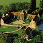 Chateau De Вилье-ле-Майё