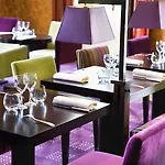 Отель Chateau De 4*