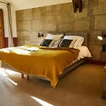Отель Chateau De 4*