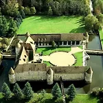 Chateau De 4* Вилье-ле-Майё