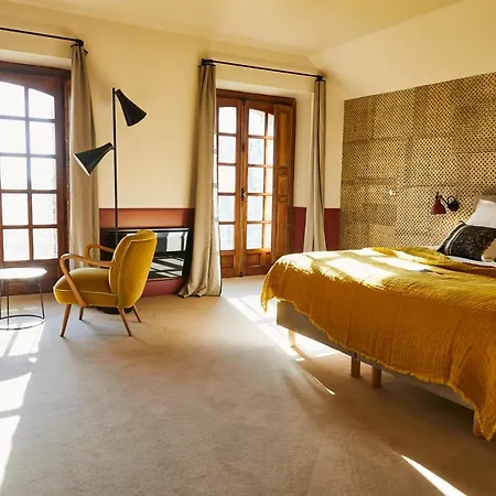 Chateau De Hotel 4*
