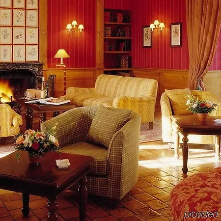 Chateau De Hotel 4*