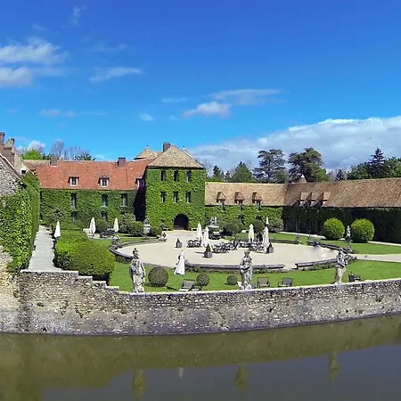 Chateau De Hotel 4*
